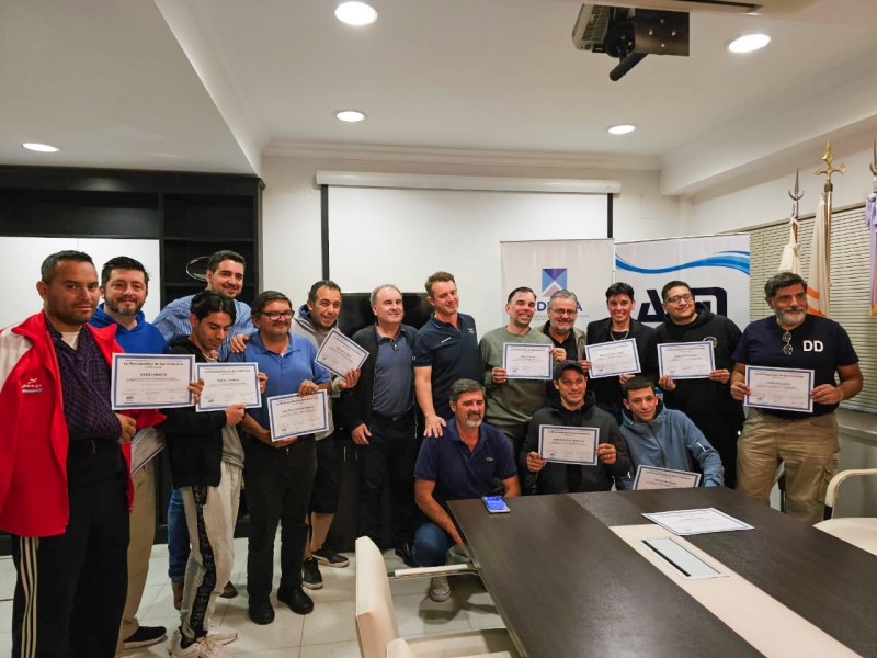Entregaron certificados de curso de bobinador de motores eléctricos