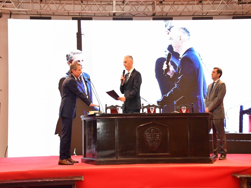 Bernarte asumió como intendente de la ciudad por el periodo 2023-2027 